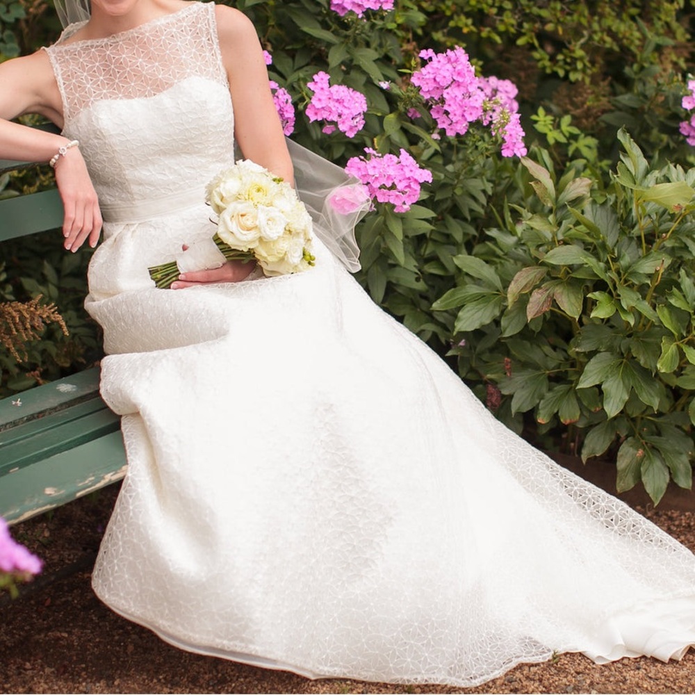NWT Judd Waddell Daisy Wedding Dress -  Street size 6-8!